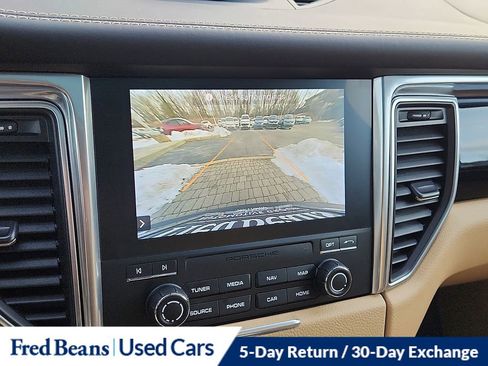 Used 2018 Porsche Macan Turbo image 20