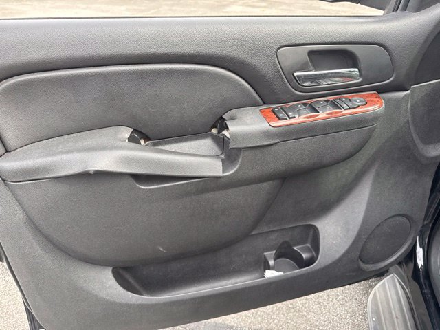 Used 2013 Chevrolet Avalanche LS w/ All-Star Edition AWD/4WD image 14
