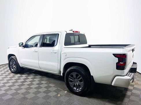 Certified 2025 Nissan Frontier SV w/ SV Convenience Package image 6