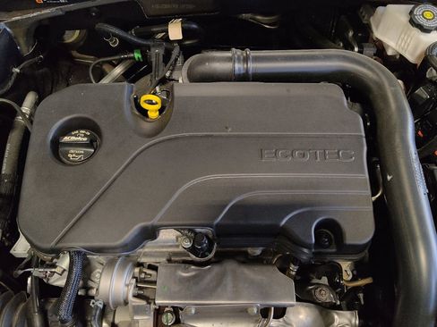 Used 2025 Chevrolet Malibu LT FWD image 30