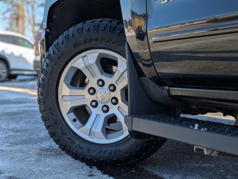 Used 2018 Chevrolet Silverado 1500 LT w/ All Star Edition image 7