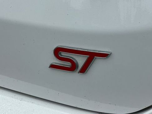 Used 2022 Ford Edge ST w/ Equipment Group 401A image 9