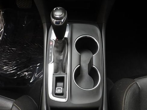 Used 2020 Chevrolet Equinox LT w/ Midnight Edition FWD image 12