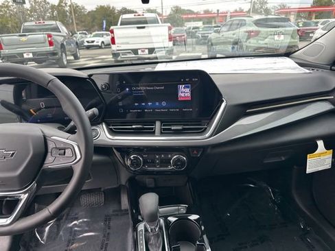 New 2026 Chevrolet Trax ACTIV w/ Driver Confidence Package image 3