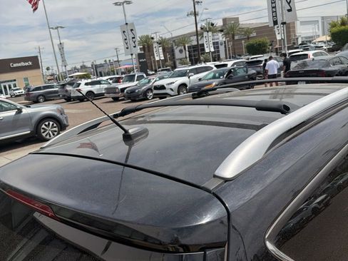 Used 2017 Ford Escape Titanium image 11