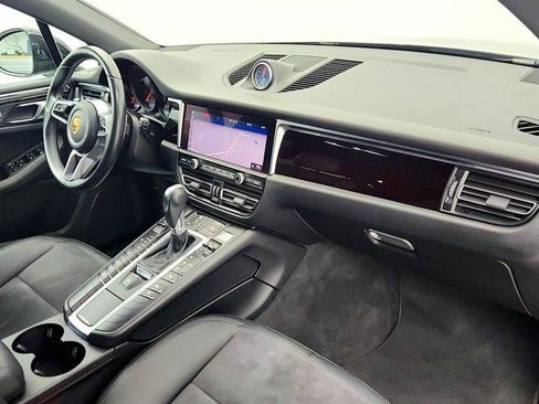 Used 2021 Porsche Macan AWD image 26