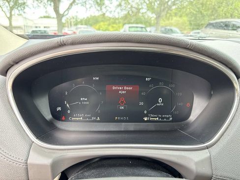 Used 2019 Lincoln Nautilus Select image 26