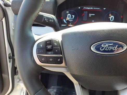 Used 2025 Ford Explorer Active w/ Active Comfort Package AWD/4WD image 23