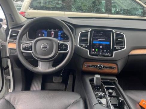 Used 2023 Volvo XC90 B6 Plus w/ Protection Package Premier AWD/4WD image 2