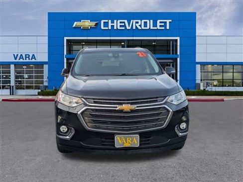 Used 2021 Chevrolet Traverse LT image 8