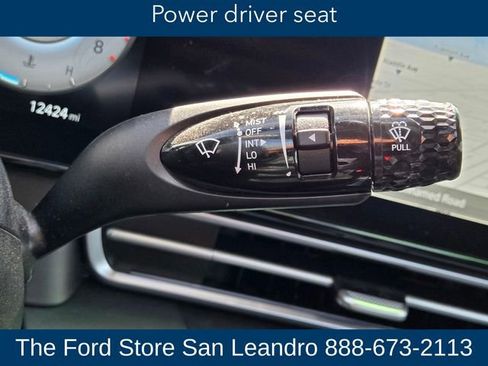 Used 2022 Hyundai Elantra Limited image 24