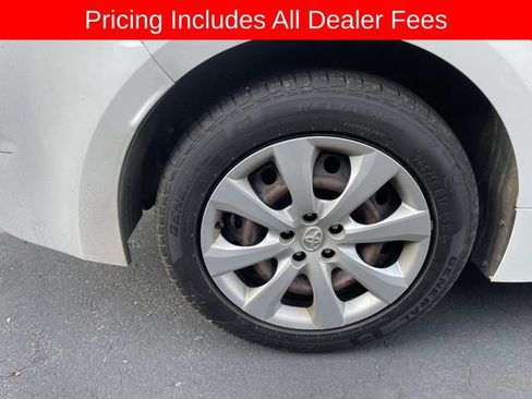 Used 2020 Toyota Corolla LE FWD image 11