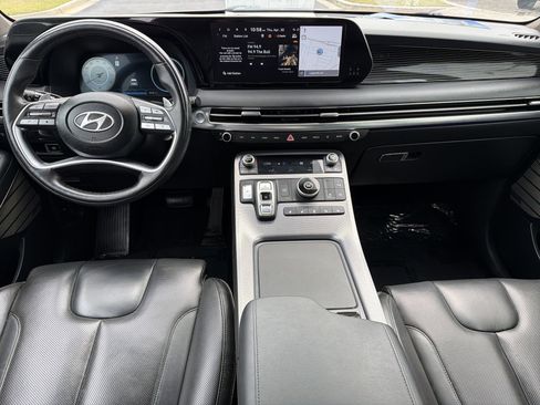Used 2023 Hyundai Palisade Calligraphy FWD image 2