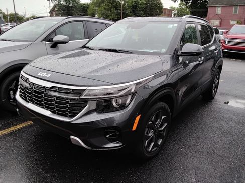 Used 2024 Kia Seltos S FWD image 12