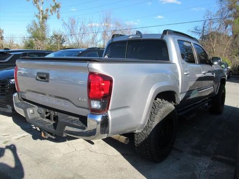 Used 2020 Toyota Tacoma SR5 image 4