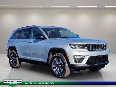 Used 2023 Jeep Grand Cherokee 4WD 4xe image 1