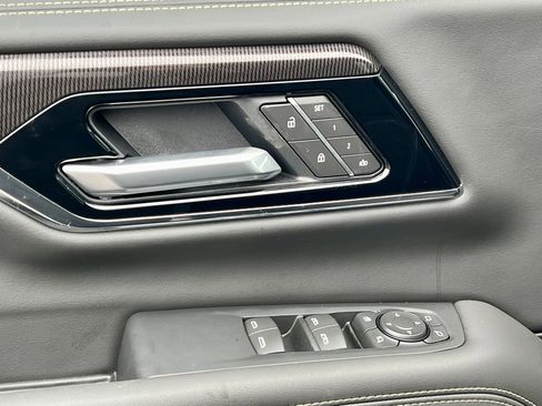 New 2026 GMC Yukon Elevation AWD/4WD image 12