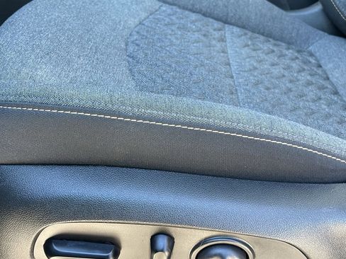 Used 2024 Chevrolet Equinox LT image 22