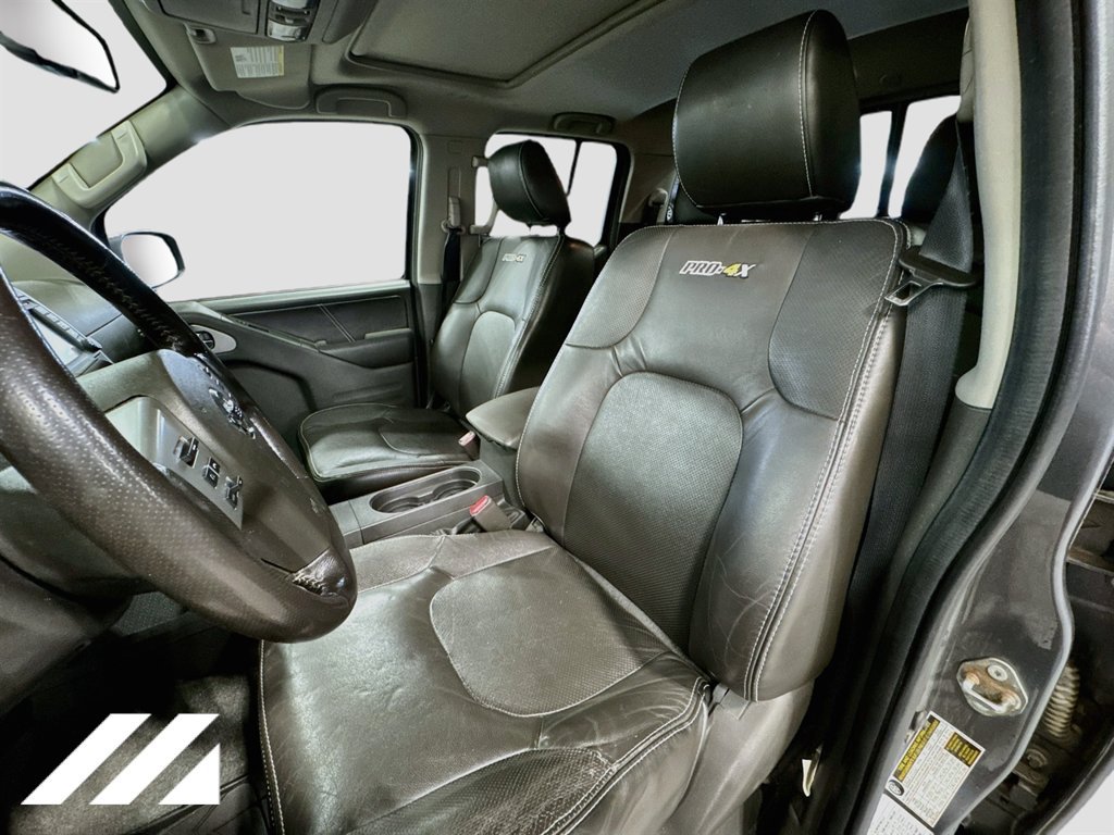Used 2018 Nissan Frontier PRO-4X AWD/4WD image 22