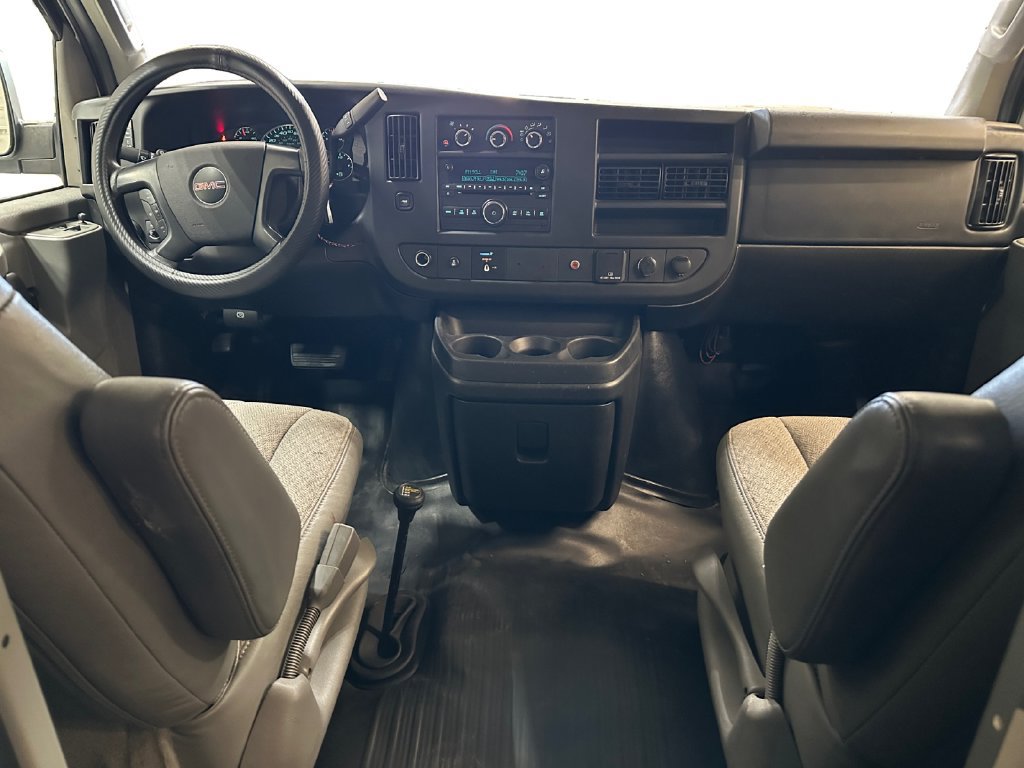 Used 2016 GMC Savana 2500 RWD image 30