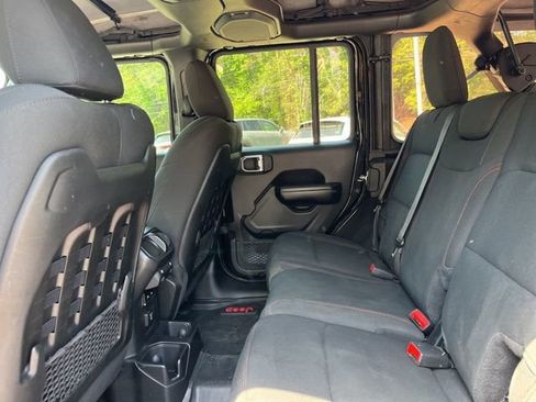 Used 2021 Jeep Wrangler Unlimited Rubicon AWD/4WD image 12