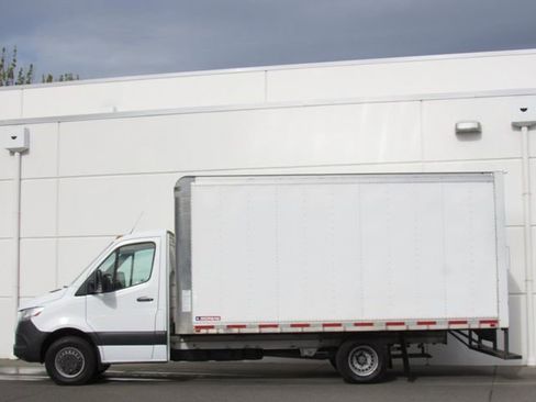 Used 2019 Mercedes-Benz Sprinter 170 image 3