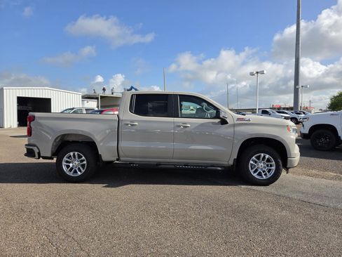 New 2026 Chevrolet Silverado 1500 RST w/ Z71 Off-Road Package AWD/4WD image 7