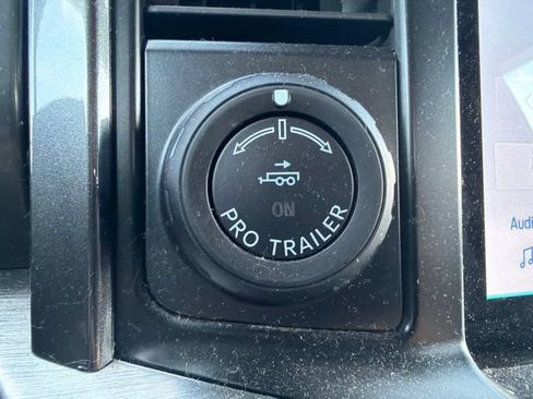 Used 2021 Ford F150 Lariat w/ Equipment Group 502A High AWD/4WD image 40