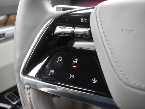 Certified 2025 Cadillac Escalade Sport Platinum image 16