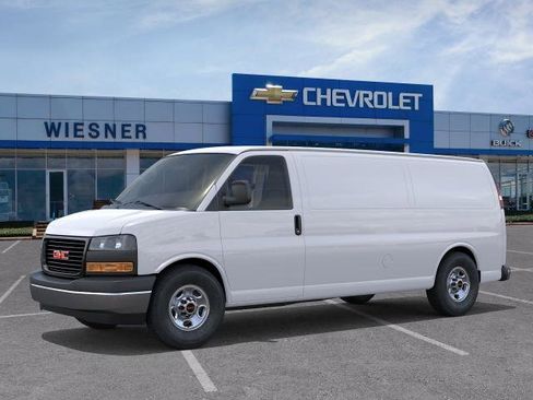 Used 2026 GMC Savana 2500 Extended RWD image 2