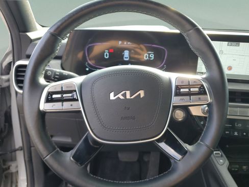 Used 2023 Kia Telluride EX X-Line image 19