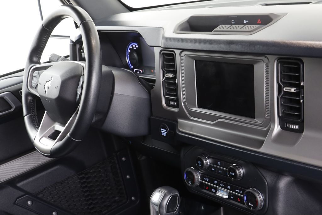 Used 2023 Ford Bronco Outer Banks AWD/4WD image 21