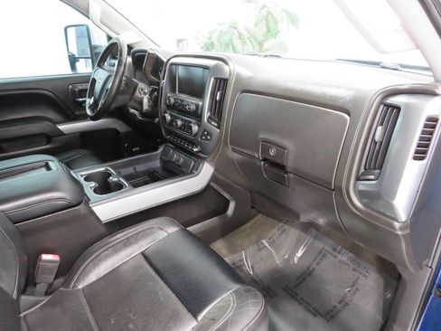 Used 2015 Chevrolet Silverado 2500 LTZ w/ Duramax Plus Package image 10