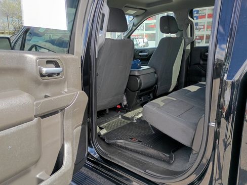 Used 2021 Chevrolet Silverado 1500 Custom Trail Boss w/ Midnight Edition AWD/4WD image 10