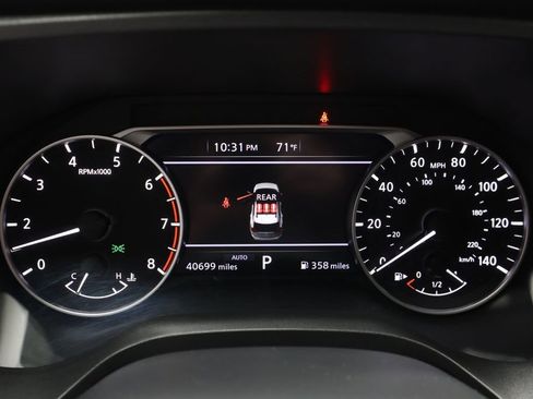 Certified 2025 Nissan Rogue SV image 30