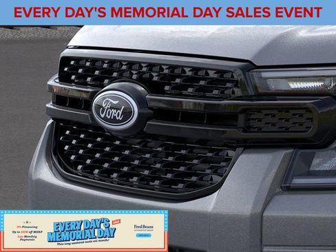Used 2025 Ford Ranger XLT w/ Black Appearance Package AWD/4WD image 17