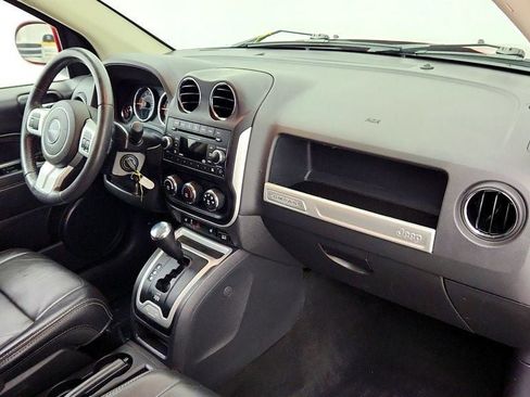 Used 2017 Jeep Compass High Altitude AWD/4WD image 25