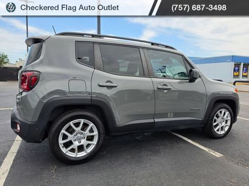 Used 2021 Jeep Renegade Latitude w/ Luxury Group I FWD image 8
