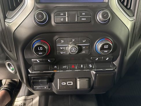 Used 2020 Chevrolet Silverado 1500 RST w/ True North Edition AWD/4WD image 18