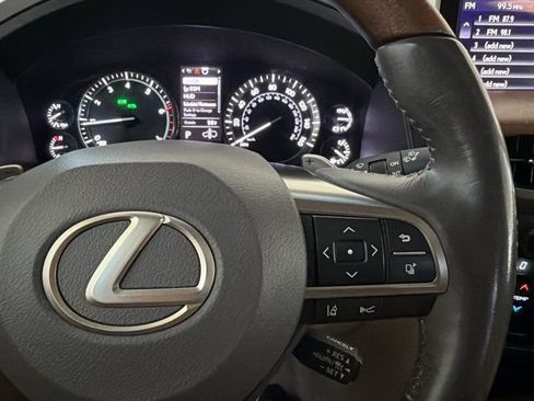 Used 2016 Lexus LX 570 4WD w/ Luxury Package image 30