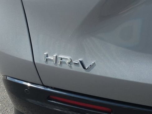 Used 2024 Honda HR-V EX-L image 7