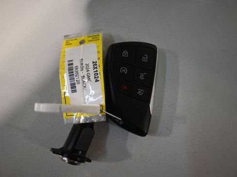 Used 2024 GMC Yukon SLT AWD/4WD image 15