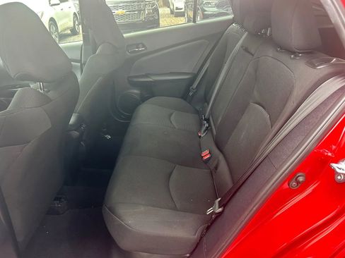 Used 2021 Toyota Prius L Eco image 7