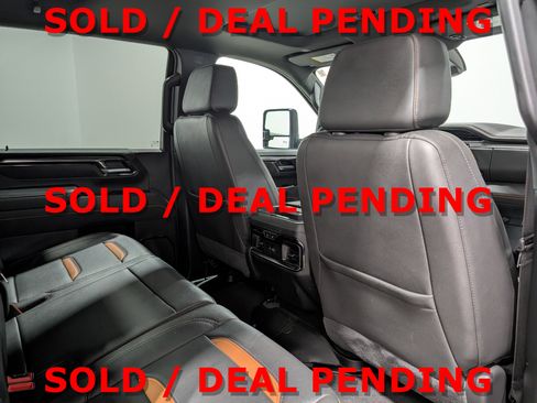 Used 2025 GMC Sierra 3500 AT4 w/ AT4 Premium Plus Package AWD/4WD image 19
