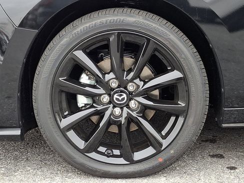 New 2026 MAZDA MAZDA3 Hatchback w/Premium Plus Pkg image 7