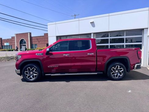 Used 2024 GMC Sierra 1500 SLT w/ SLT Premium Plus Package AWD/4WD image 2