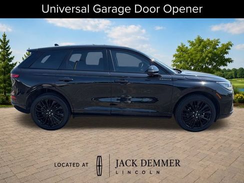 Used 2024 Lincoln Corsair AWD w/ Equipment Group 101A image 8
