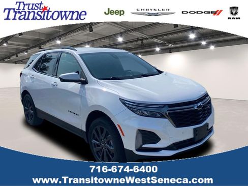 Used 2023 Chevrolet Equinox RS image 1