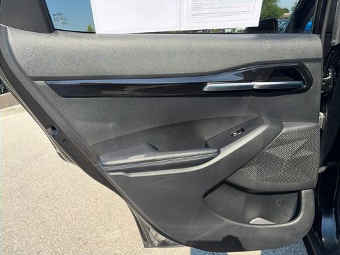 Used 2021 Kia Seltos S FWD image 24