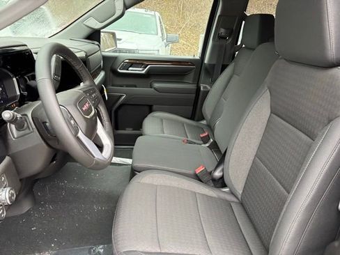 New 2026 GMC Sierra 1500 SLE w/ X31 Off-Road Package image 4
